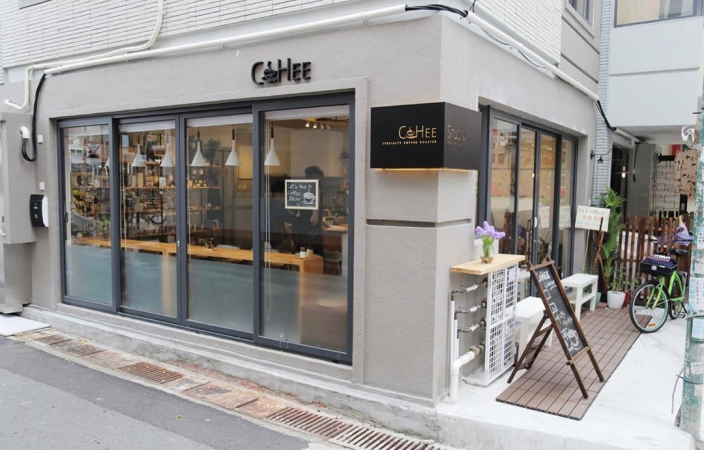 特色打卡Cafe推介 中環大館 ─ 融合藝術與文化：Between Coffee